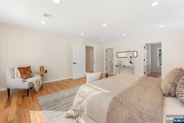 10 Old Rifle Camp Road, Woodland Park, NJ 07424