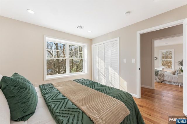 10 Old Rifle Camp Road, Woodland Park, NJ 07424