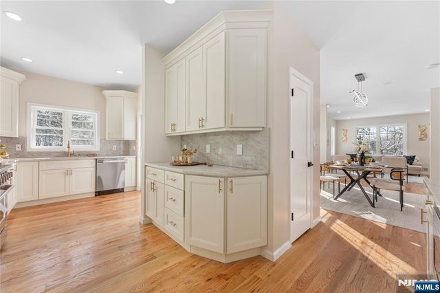 10 Old Rifle Camp Road, Woodland Park, NJ 07424