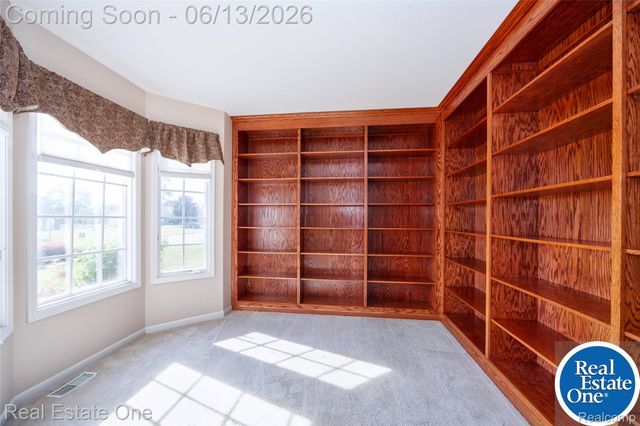 857 Saint James Park Avenue, Monroe Charter Township, MI 48161