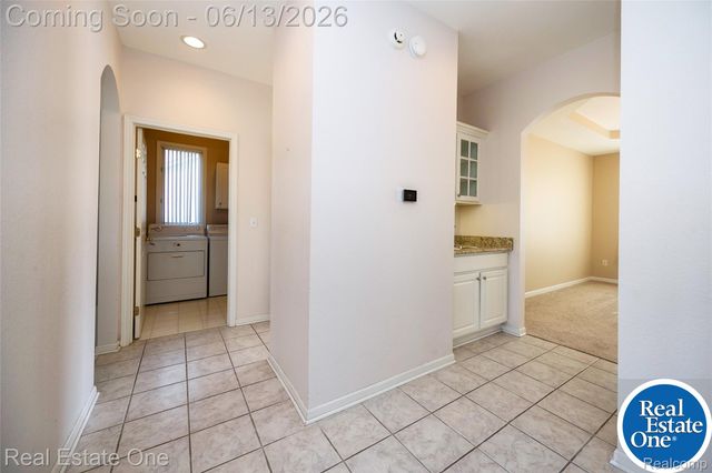 857 Saint James Park Avenue, Monroe Charter Township, MI 48161