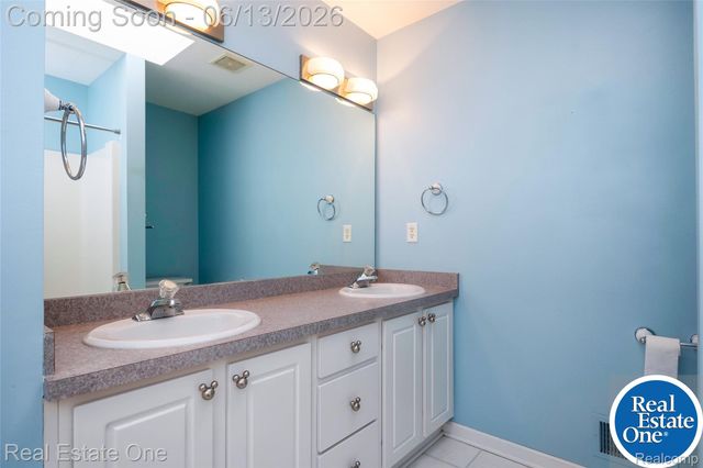 857 Saint James Park Avenue, Monroe Charter Township, MI 48161