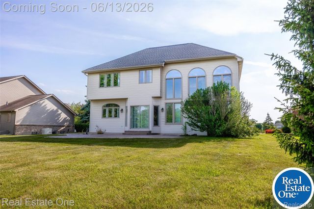 857 Saint James Park Avenue, Monroe Charter Township, MI 48161