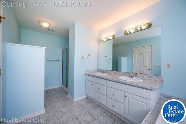857 Saint James Park Avenue, Monroe Charter Township, MI 48161