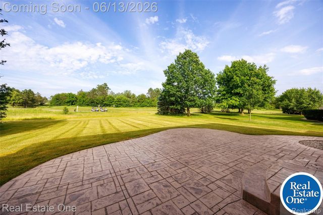 857 Saint James Park Avenue, Monroe Charter Township, MI 48161