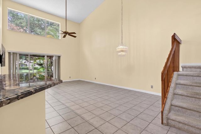 7364 Pinewalk Drive S, Margate, FL 33063