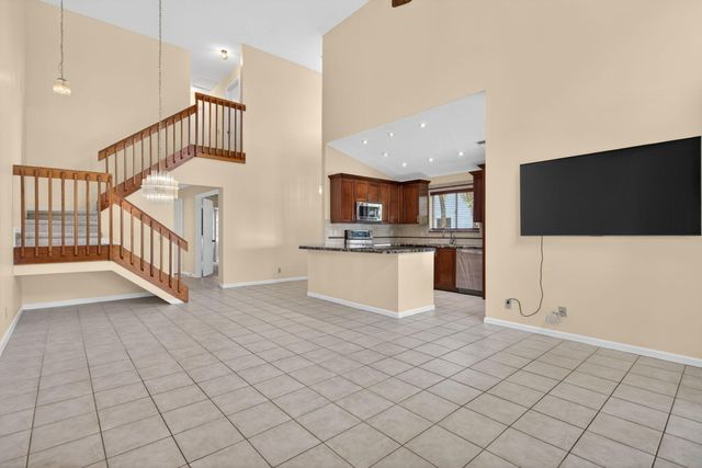 7364 Pinewalk Drive S, Margate, FL 33063