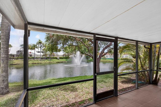 7364 Pinewalk Drive S, Margate, FL 33063