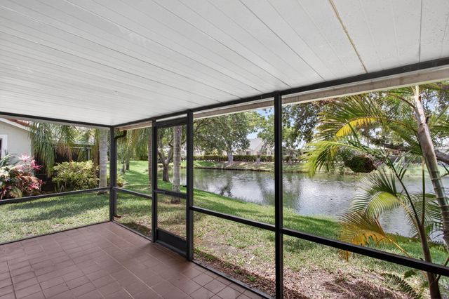 7364 Pinewalk Drive S, Margate, FL 33063