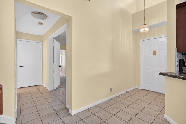 7364 Pinewalk Drive S, Margate, FL 33063