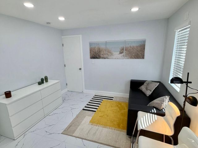 851 NW 4th Avenue, Pompano Beach, FL 33060