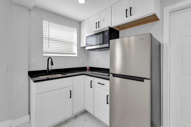 851 NW 4th Avenue, Pompano Beach, FL 33060