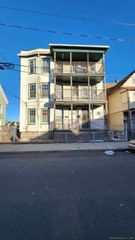 266 Brooks Street 2nd Fl., Bridgeport, CT 06608