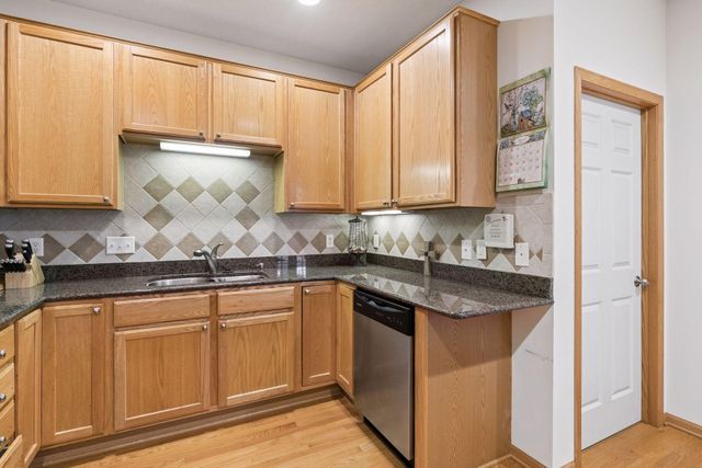 17871 Glasgow Way, Lakeville, MN 55044