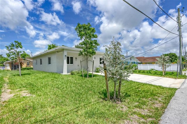 707 NW 2nd Terrace -, Pompano Beach, FL 33060