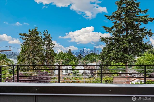 9813 Linden Avenue N, Seattle, WA 98103