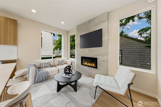 9813 Linden Avenue N, Seattle, WA 98103
