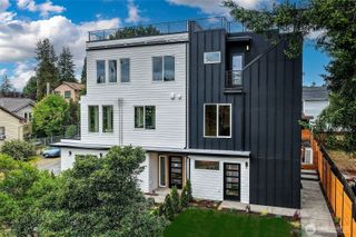 9813 Linden Avenue N, Seattle, WA 98103