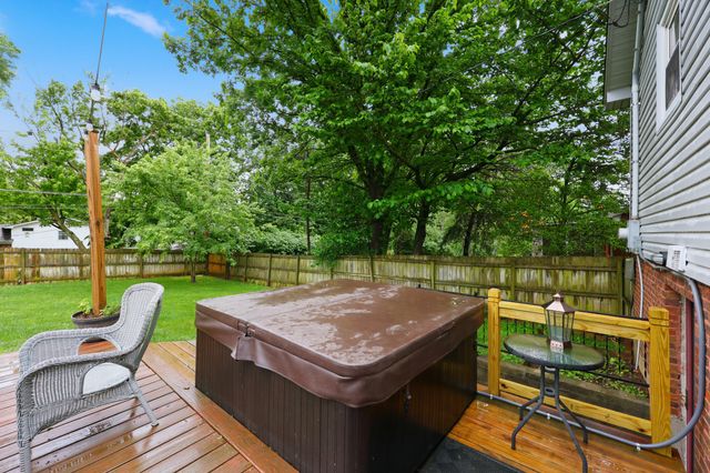 3308 Crown Crest Road, Lexington, KY 40517