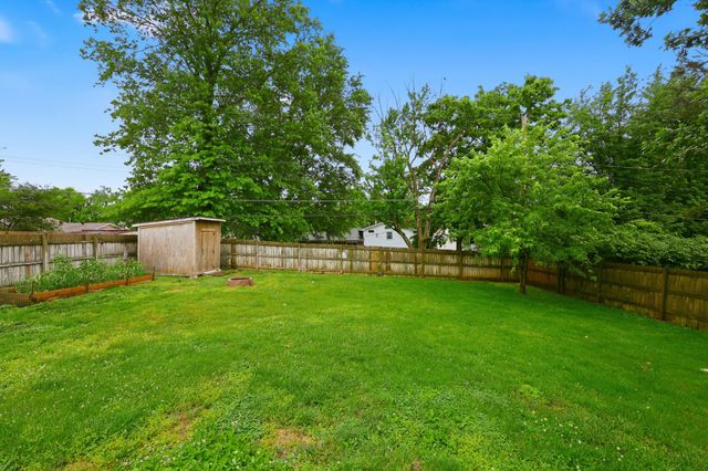 3308 Crown Crest Road, Lexington, KY 40517