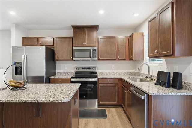 5512 Addison Gate Dr, Chesterfield, VA 23234