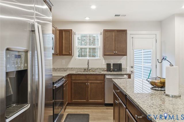 5512 Addison Gate Dr, Chesterfield, VA 23234