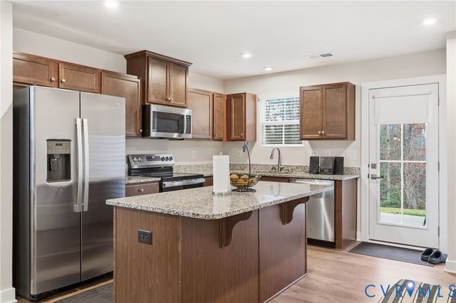 5512 Addison Gate Dr, Chesterfield, VA 23234