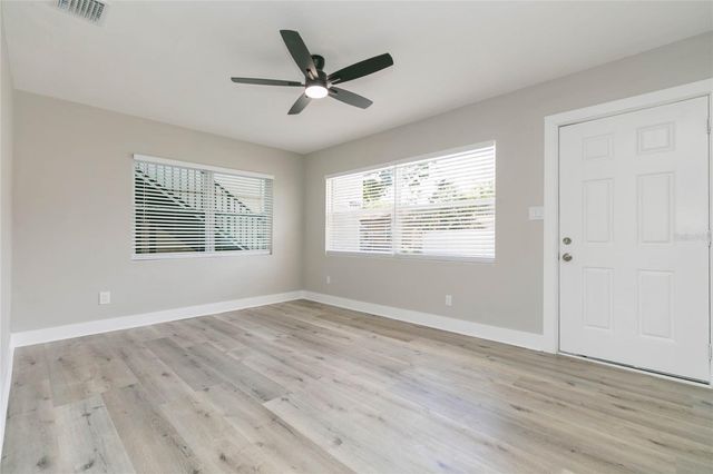 2600 52ND AVENUE N B, St Petersburg, FL 33714