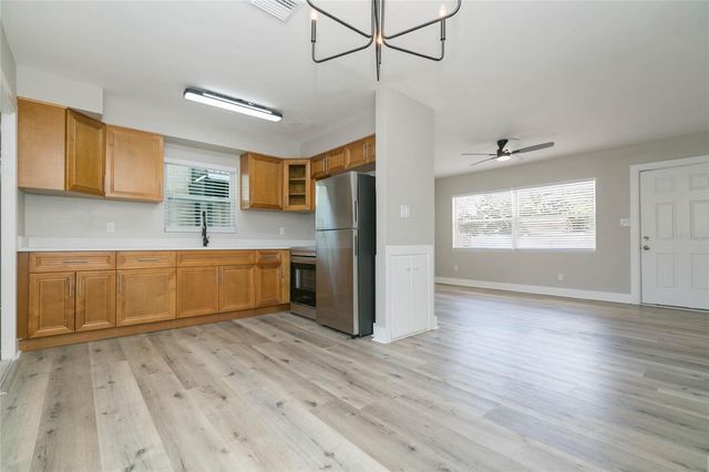 2600 52ND AVENUE N B, St Petersburg, FL 33714