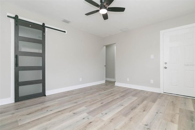 2600 52ND AVENUE N B, St Petersburg, FL 33714