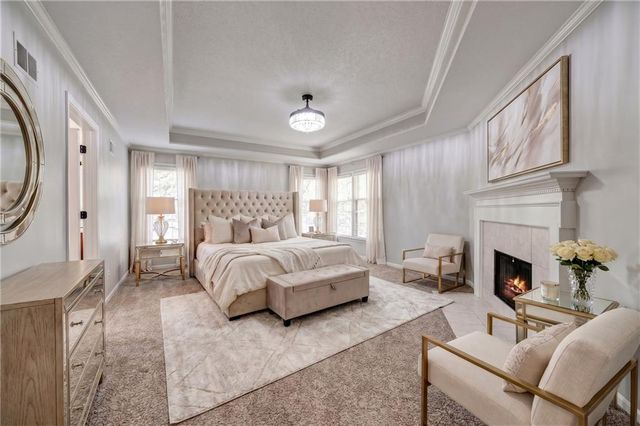 5444 W 129th Terrace, Leawood, KS 66209