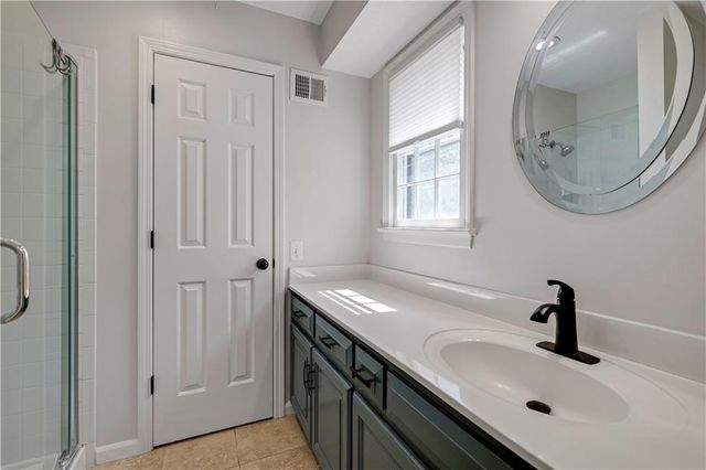 5444 W 129th Terrace, Leawood, KS 66209