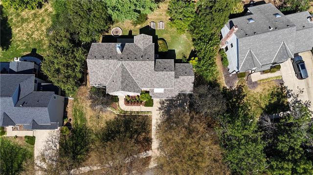 5444 W 129th Terrace, Leawood, KS 66209