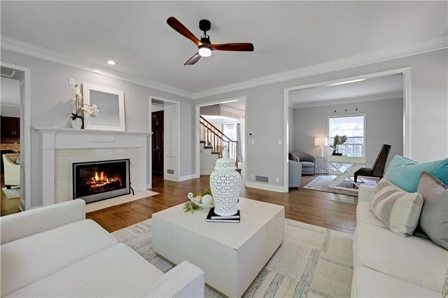 5444 W 129th Terrace, Leawood, KS 66209