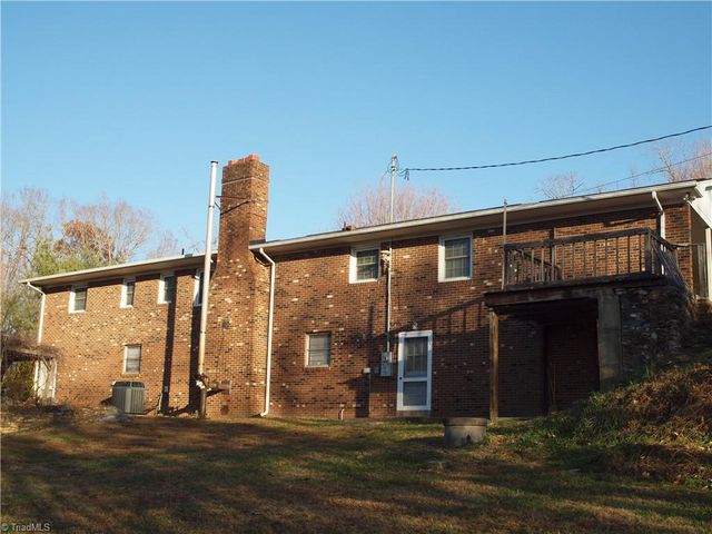 206 Oak Leaf Road, Asheboro, NC 27205