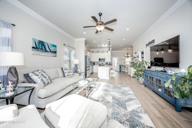 6948 Osprey Drive, Ocean Springs, MS 39564