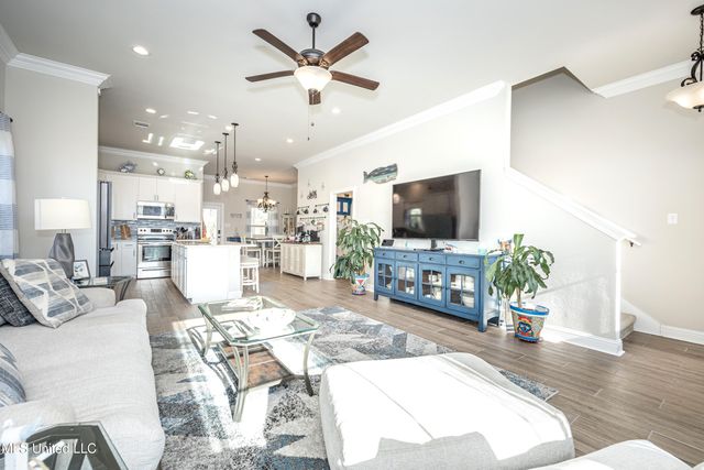 6948 Osprey Drive, Ocean Springs, MS 39564