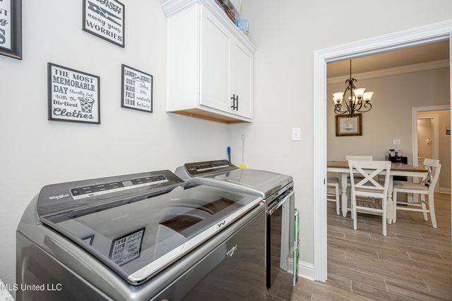 6948 Osprey Drive, Ocean Springs, MS 39564