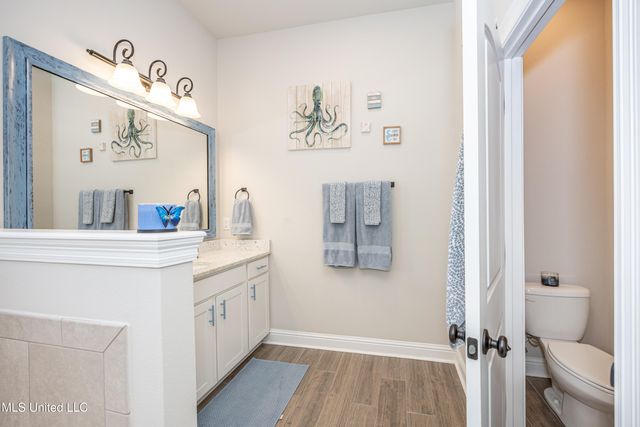 6948 Osprey Drive, Ocean Springs, MS 39564