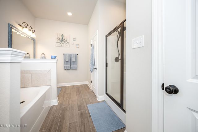 6948 Osprey Drive, Ocean Springs, MS 39564