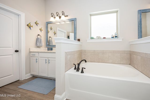 6948 Osprey Drive, Ocean Springs, MS 39564