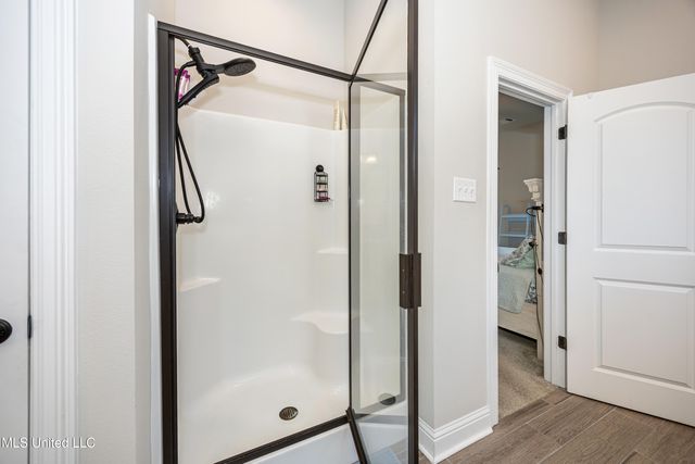 6948 Osprey Drive, Ocean Springs, MS 39564