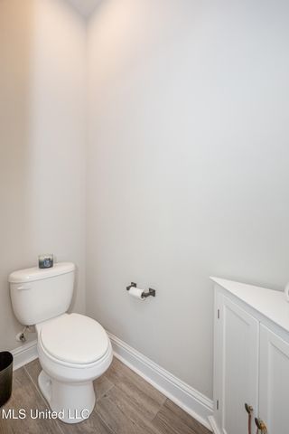 6948 Osprey Drive, Ocean Springs, MS 39564