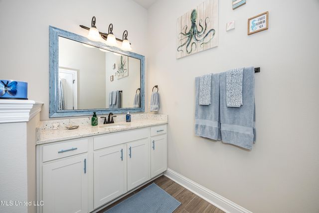 6948 Osprey Drive, Ocean Springs, MS 39564