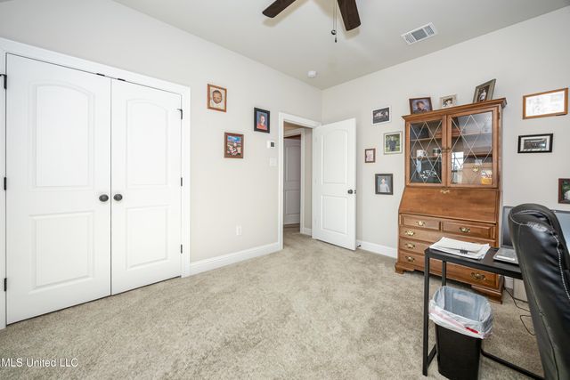 6948 Osprey Drive, Ocean Springs, MS 39564