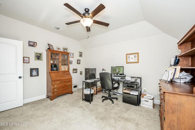 6948 Osprey Drive, Ocean Springs, MS 39564