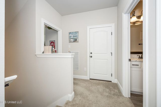 6948 Osprey Drive, Ocean Springs, MS 39564