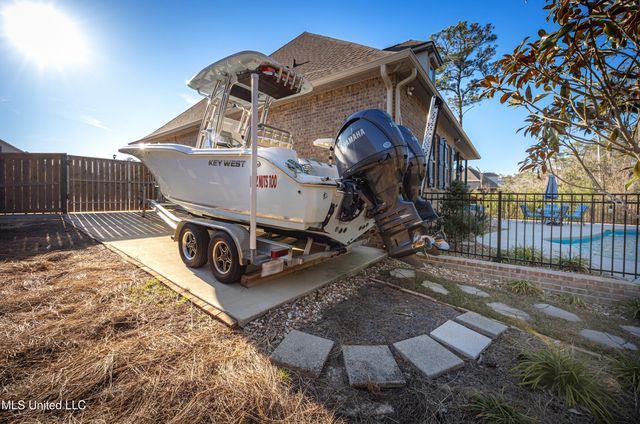 6948 Osprey Drive, Ocean Springs, MS 39564