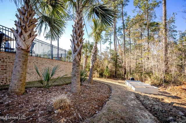 6948 Osprey Drive, Ocean Springs, MS 39564