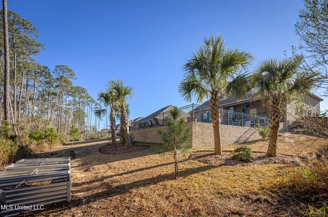 6948 Osprey Drive, Ocean Springs, MS 39564